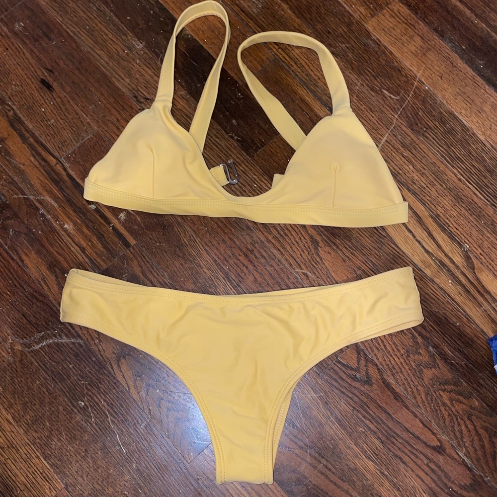 Yellow bikini!